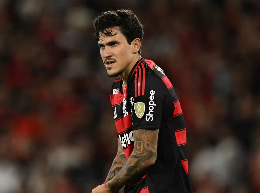 Atacante do Rubro-negro sofreu lesão no antebraço durante ida das semis