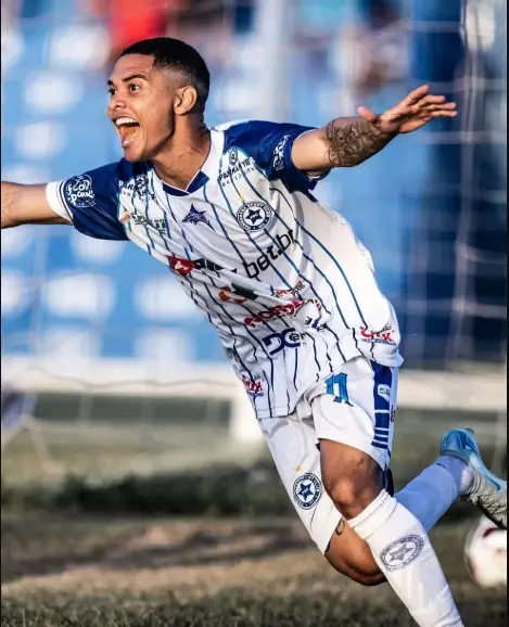 Emerson, atacante do Parnahyba