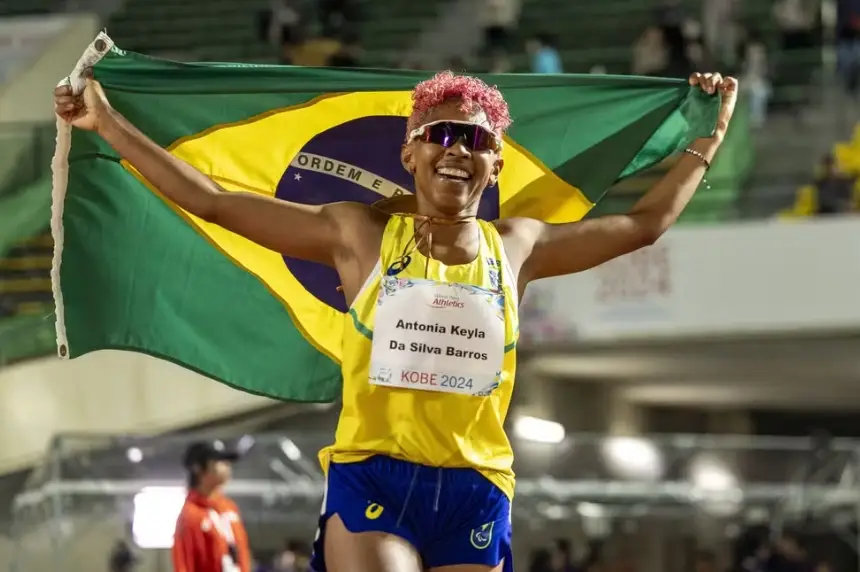 Keyla Barros conquistou a medalha de prata nos 1.500m T20