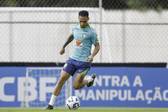Antony em ação durante treino do Brasil em São Paulo (Foto: Rafael Ribeiro / CBF)