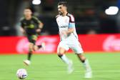 Arrascaeta em ação pelo Flamengo contra o Los Angeles FC (EUA) (Foto: Gilvan de Souza / Flamengo)