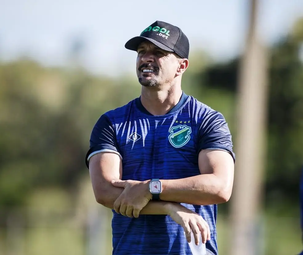 Jerson Testoni, técnico do Altos