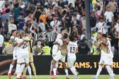 Jogadores do Botafogo celebraram bastante a vitória histórica contra o PSG (Foto: Vitor Silva / Botafogo)