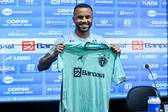 Keffel foi apresentado oficialmente como novo reforço do Paysandu para a Série B (Foto: Márcio Melo/Paysandu)