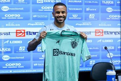 Keffel foi apresentado oficialmente como novo reforço do Paysandu para a Série B (Foto: Márcio Melo/Paysandu)