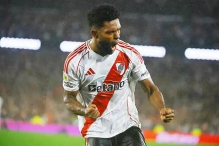 Miguel Borja, de 32 anos, é atacante do River Plate (Foto: Divulgação/River Plate)