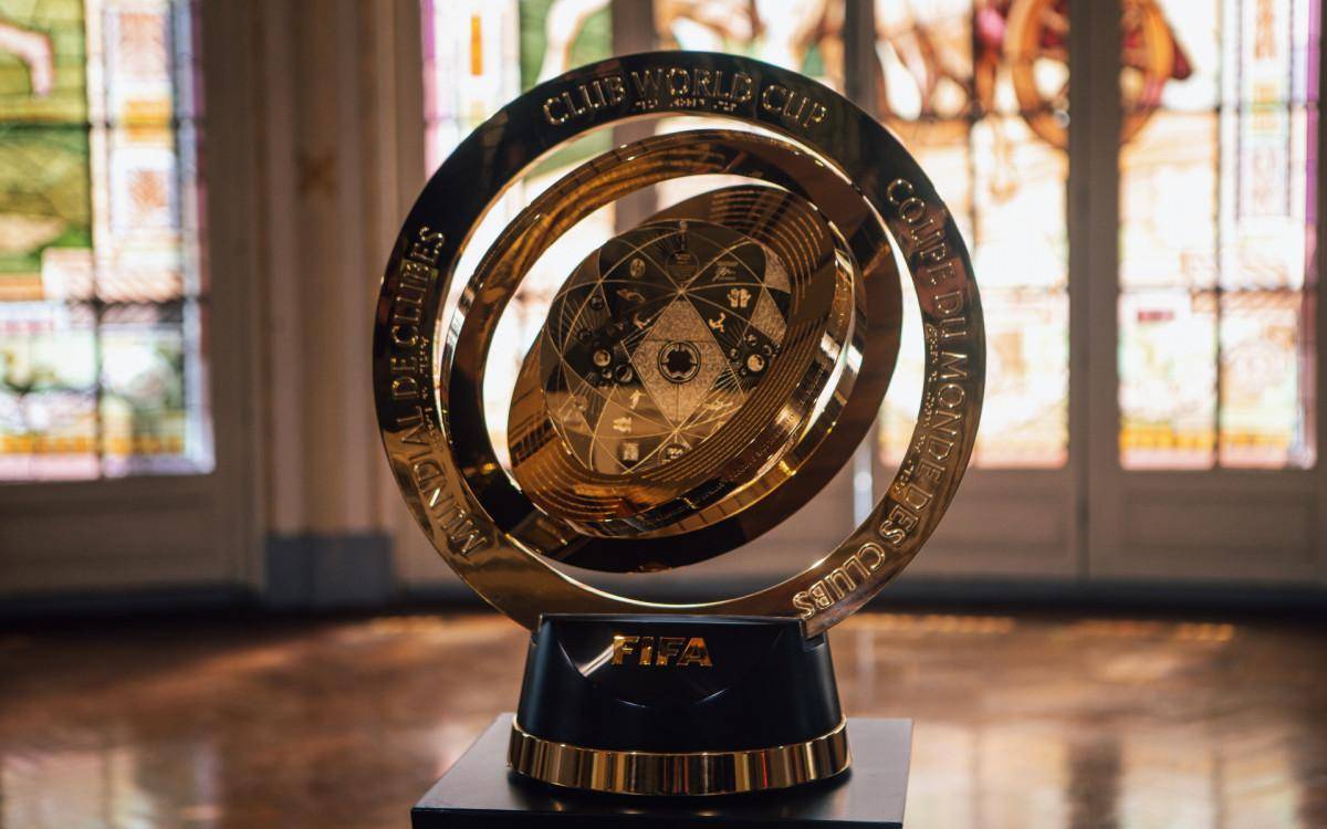 O troféu da Copa do Mundo de Clubes 2025