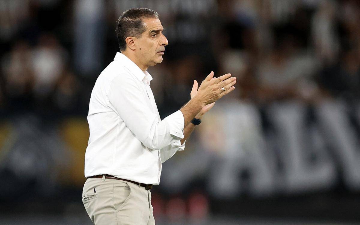 Botafogo tem ótimo retrospecto como mandante sob comando de Renato Paiva