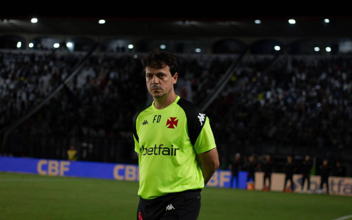 Diniz tem início difícil no comando do Vasco