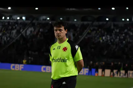 Diniz tem início difícil no comando do Vasco (Foto: Matheus Lima / Vasco)