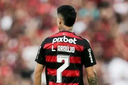 Flamengo fecha patrocínio para costas da camisa (Foto: Gilvan de Souza/Flamengo/Instagram)