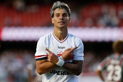 Jogador do São Paulo comemorando gol sobre o Fluminense pela Série B 2025  São Paulo busca manter a sequência de vitórias (Foto: Rubens Chiri, São Paulo FC)