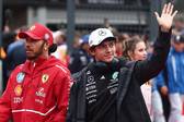 Lewis Hamilton com Andrea Kimi Antonelli no GP da Bélgica da F1 em 2025 (Foto: Jakub Porzycki/NurPhoto via Getty Images)