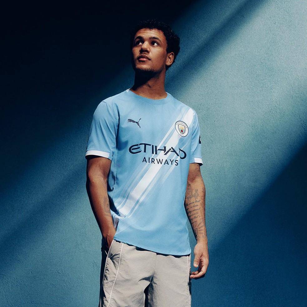 Manchester City já anunciou sua camisa principal para 25/26
