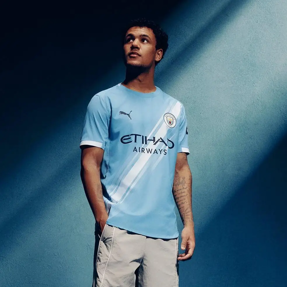 Manchester City já anunciou sua camisa principal para 25/26