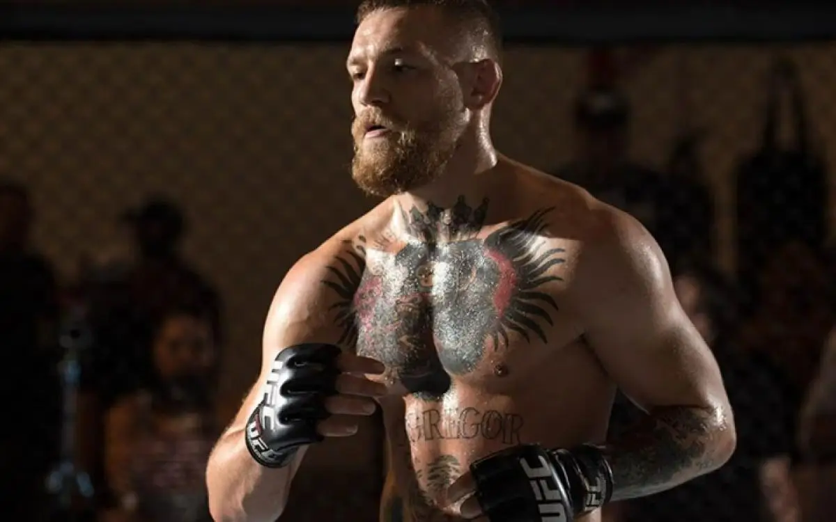 McGregor segue longe dos octógonos, mas perto das polêmicas