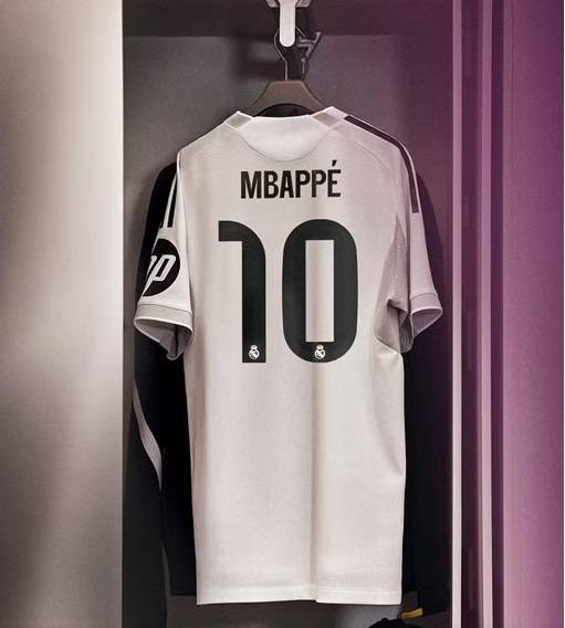 Real Madrid confirma Mbappé como novo camisa 10 do time