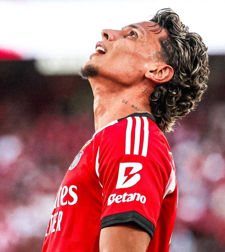 Rios estreia pelo Benfica