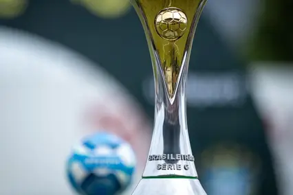 Troféu da Série C do Campeonato Brasileiro (Foto: Leo Piva/CBF)