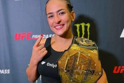 Bia Mesquita foi campeã no LFA (Foto: Reprodução/Instagram)