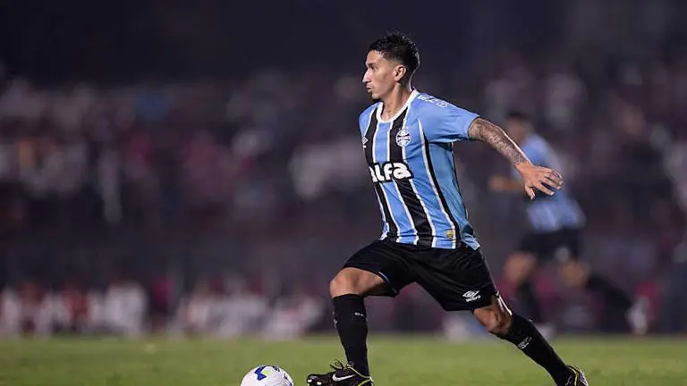Dodi volta após cumprir suspensão