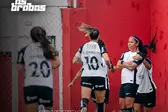 Em Minas, o Timão impôs respeito, venceu o Cruzeiro nos pênaltis e avançou na Copa do Brasil (Foto: Reprodução/X/@SCCPFutFeminino)