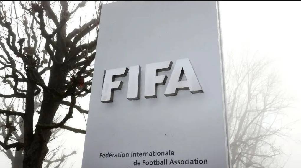 Entrada da sede da Fifa, em Zurique, Suíça
