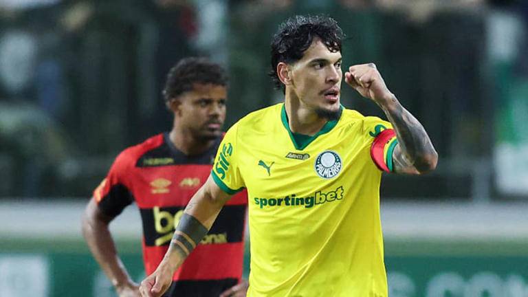 Gómez marcou um dos gols da vitória palestrina