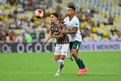 Isaque tenta dominar a bola em Fluminense x Boavista (Foto: André Durão)