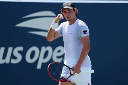 João Fonseca fez sua estreia no US Open nesta segunda-feira diante do sérvio Miomir Kecmanovic (Foto: None)