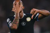João Pedro  comemora gol do Chelsea na vitória sobre o West Ham na Premier League (Foto: Chelsea | X)