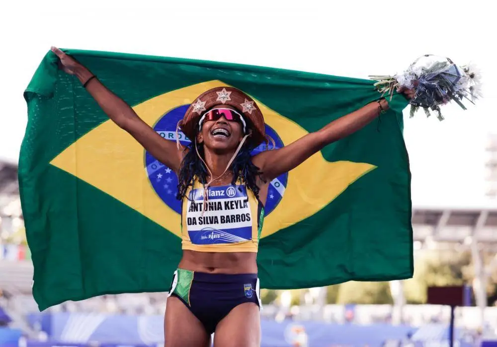 Keyla Barros conquista melhor marca da carreira