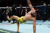 Michel Pereira comemora vitória no UFC 301 (Foto: Reprodução/X @UFCNews)