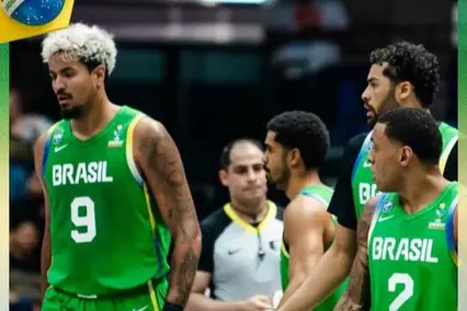 Seleção masculina foi superara por 90 a 78 (Foto: Reprodução/Instagram)