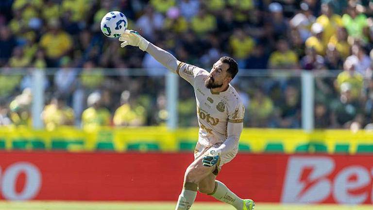 Walter fez mais um grande jogo na temporada