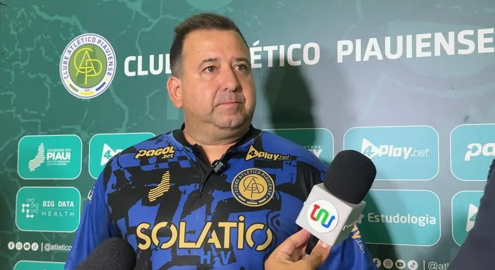 André Bié, técnico do Atlético-PI futsal