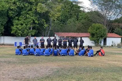 Apresentação do Teresina (Foto: Josiel Martins / Rede Clube)