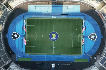 Botafogo x Corinthians estádio Nilton Santos (Foto: André Durão)