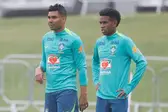 Casemiro e Estêvão (Foto: Rafael Ribeiro, CBF)