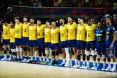 Elenco do Brasil em jogo da VNL Masculina (Foto: Divulgação/Volleyball World)