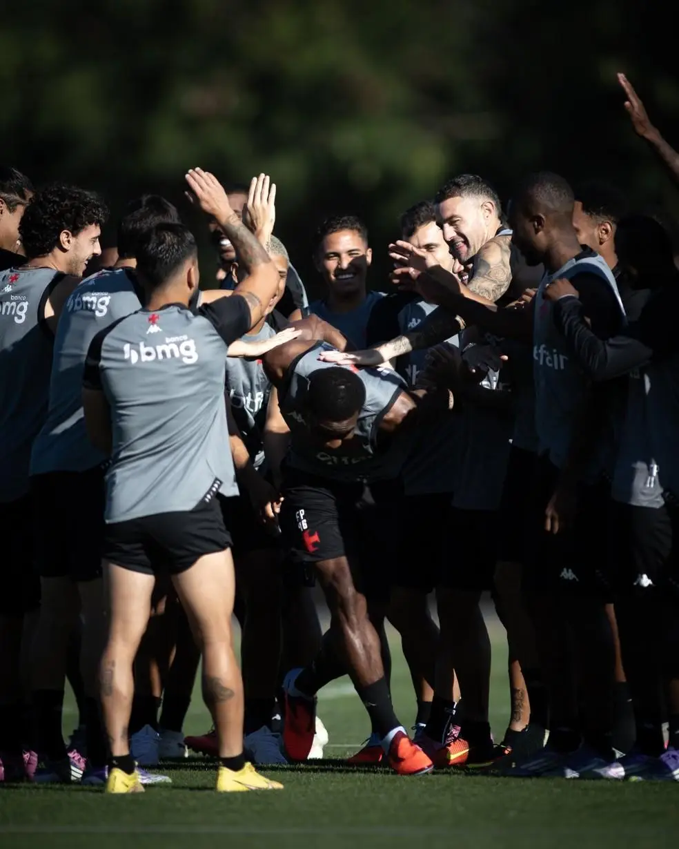 Elenco do Vasco no CT