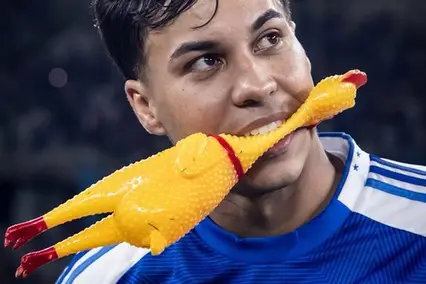 Kaio Jorge provoca o Atlético-MG (Foto: Gustavo Aleixo / Cruzeiro)