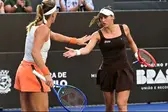 Luisa Stefani e Timea Babos (Foto: Divulgação)