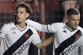 Nuno Moreira e Philippe Coutinho (Foto: Matheus Lima/Vasco)